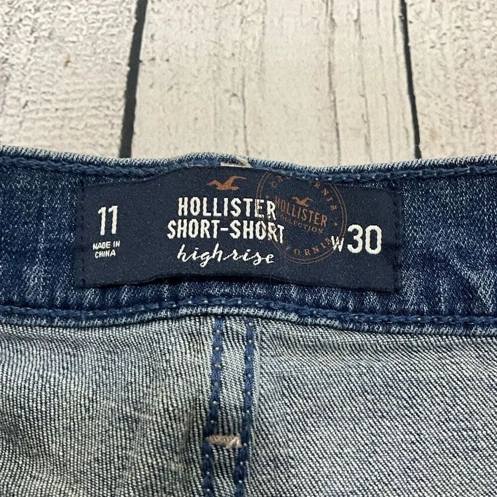 HOLLISTER Embroidered Jean Shorts - Picture 4 of 5